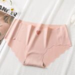 Women's Seamless Heart Print Cotton Panties with Scalloped Waistband