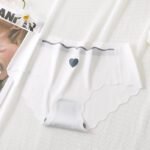 Women's Seamless Heart Print Cotton Panties with Scalloped Waistband
